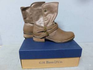G.H Bass Womens Boots