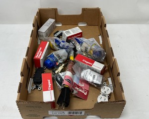 lot 153 image: Electrical Items