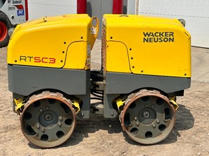 lot 1-A image: Wacker-Neuson RTSC3 Commercial Dual-Drum Ditch Compactor