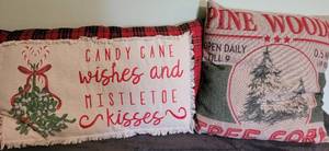 lot 90 image: Christmas pillows 1 square, 1 rectangle