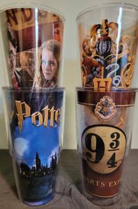 lot 123 image: Tervis Tumbler Lot of 4- 24 oz Harry Potter
