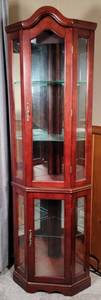 lot 6 image: Lighted Corner Curio 5 shelves