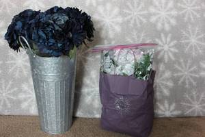 lot 59 image: Flowers & Scenery bundle