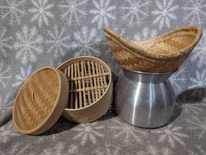 lot 22 image: Steamer rice cooker with wicker basket and bamboo dumpling steamer