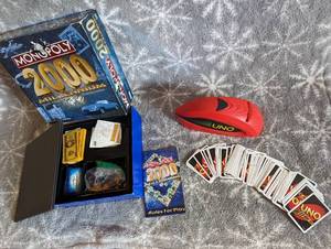 lot 142 image: Family Night Games