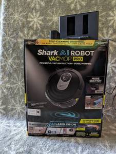 lot 74 image: Shark AI Robot Vac Mop Pro
