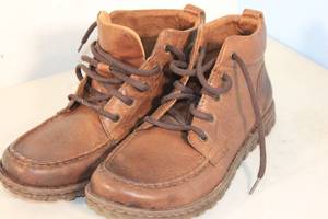 lot 215 image: Born Handcrafted Leather Boots Mens Size 11 Brown - Never Worn