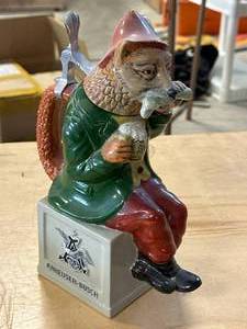 lot 9 image: Vintage Stein