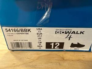 lot 63 image: Skechers Mens Size 12 Shoes