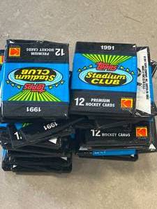 lot 92 image: Lot of Unopened Hockey Cards from 1991