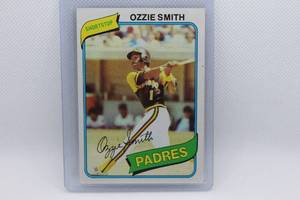 lot 98 image: Ozzie Smith 1980 Topps No. 393