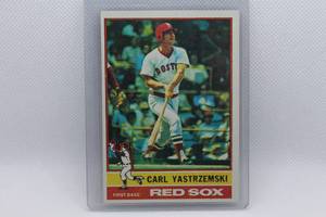 lot 99 image: Carl Yastrzemski 1976 Topps No. 230