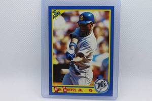 lot 138 image: Ken Griffey Jr. 1990 Score No. 560