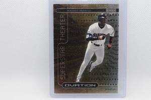 lot 144 image: Barry Bonds 2000 Upper Deck Superstar Theater Ovation No. ST19