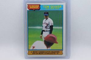 lot 148 image: Tom Seaver 1976 Topps 75 Record Breaker Most Consecutive Seasons with 200 or More Strikeouts No. 5