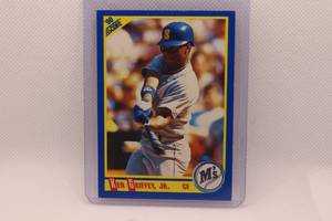 lot 156 image: Ken Griffey Jr. Score 90 No. 560