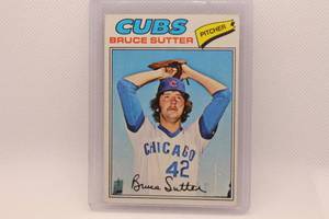 lot 173 image: Bruce Sutter Rookie 1977 Topps No. 144