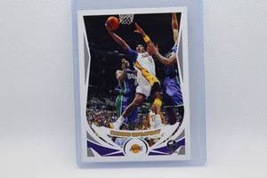 lot 199 image: Kobe Bryant 2004 Topps 1st Edition No. 8 - Jersey Number