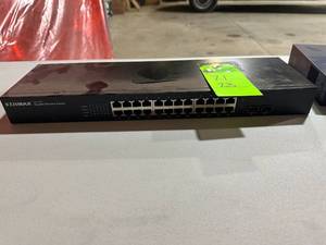 lot 23 image: Edimax G5-1026 Switch
