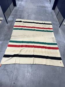 Vintage Hudsons Bay 4-Point Wool Blanket (67 x 84)