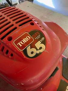 lot 19 image: Toro Lawn Mower