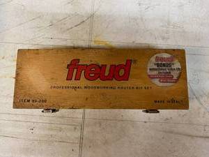 lot 63 image: Freud Professional Router Wood Set