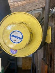 lot 15 image: Electric Cord Reel