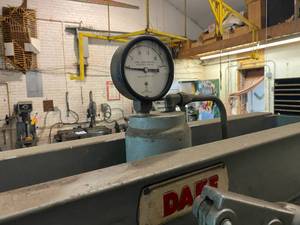 lot 30 image: DAKE Hydraulic Press Model 25H