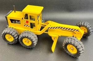 lot 40 image: Vintage TONKA Yellow Metal Road Grader Tractor