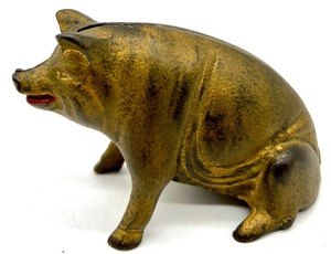 lot 123 image: Vintage Cast Iron Souvenir PIG Bank