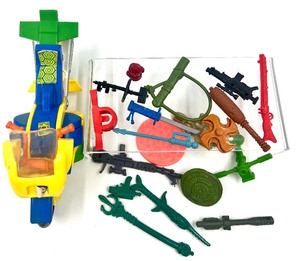 lot 139 image: Vintage TEENAGE MUTANT NINJA TURTLE Motorcycle and accessories