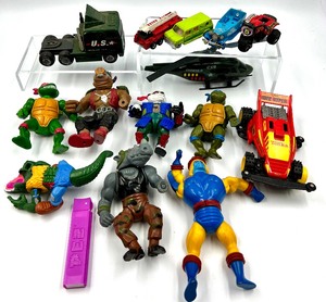 lot 150 image: Mixed Lot of Vintage Toy Figures, PEZ CANDY DISPENSER & Various Toy cars and more