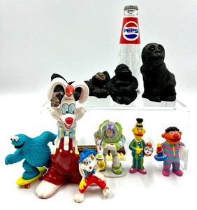 lot 154 image: Vintage Lot of Mix and Match Figures Including ROGER RABBIT, BUZ LIGHTYEAR, Cookie Monster, BERT & ERNIE and more