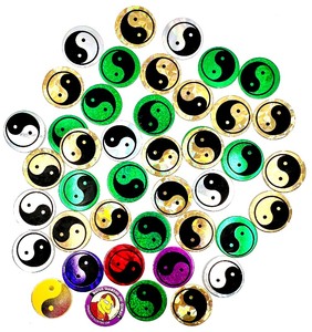 lot 184 image: Retro Vintage Lot of 40 MAYOR DIAMOND JOE QUIMBY 1994 THE SIMPSONS & YIN & YANG 1990s POGS