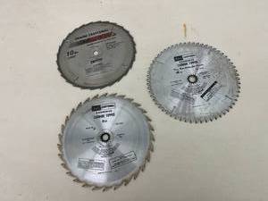 lot 216 image: 10 Saw Blades