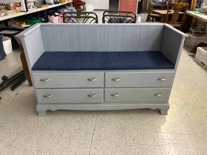 lot 240 image: Storage Bench