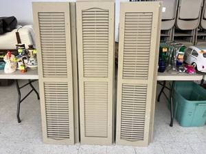 lot 245 image: 12 Plastic Shutters