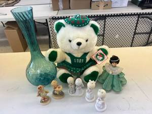 lot 267 image: Mixed Collectibles