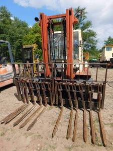 lot 25 image: Nissan DF05 11,000lb Diesel Forklift