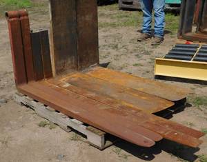 lot 38 image: 3 - Sets of Forklift Forks