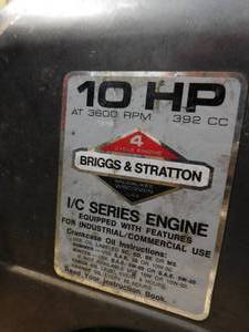 lot 52 image: Briggs and Stratton 10 HP Engine