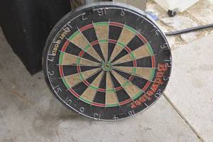lot 177 image: Dart Board