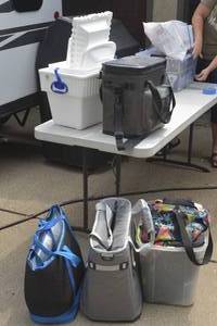 lot 179 image: Coolers and Cooler Bags