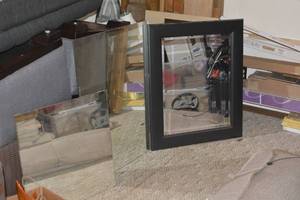 lot 123 image: Various Mirrors