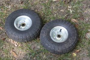 lot 35 image: Dolly wheels