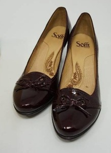 lot 3 image: Sofft NWB Ladies Leather High-Heel Shoes Chelsea DK Red Womens Size 8M