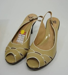 lot 7 image: Sofft NWB Ladies Vivian Natural Patent Shoe Heels Pumps Sandal Womens Size 8.5M