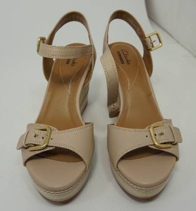lot 16 image: Clarks NWB Ladies Tan Leather Shoe Wedge Sandal Rubber Sole Womens 8.5M