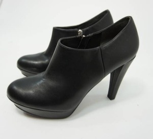 lot 19 image: Marc Fisher NWB Ladies Abetters3 Black Leather Shoe Heels Pumps Womens Size 9M