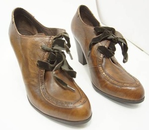 lot 38 image: Born Ladies NWB Birdie Brown Leather Distressed Heeled Oxfords Womens Size 9.5 MW